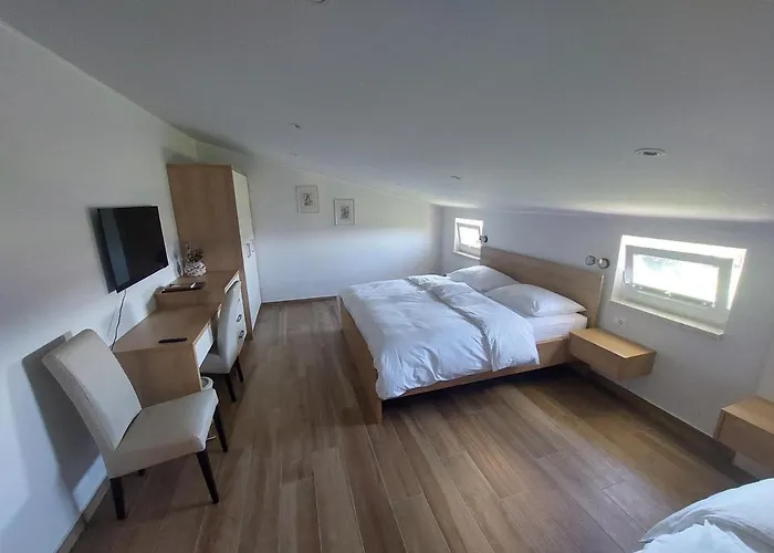 Prenocisca V Kraski Hisi Pensionat